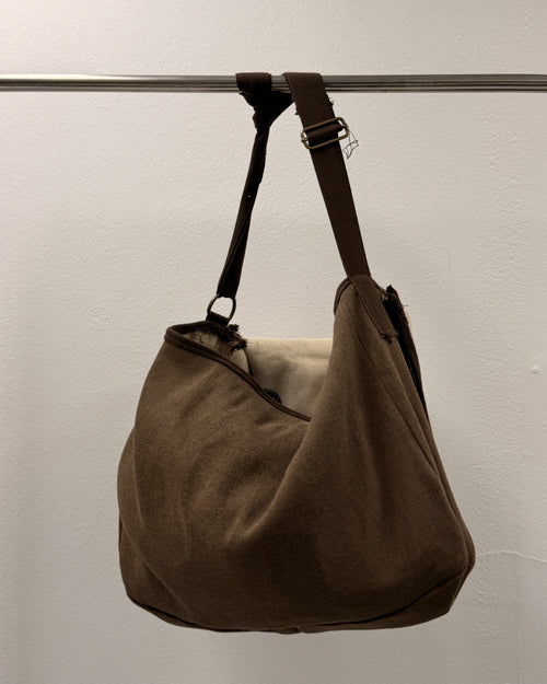 Linen messenger bag